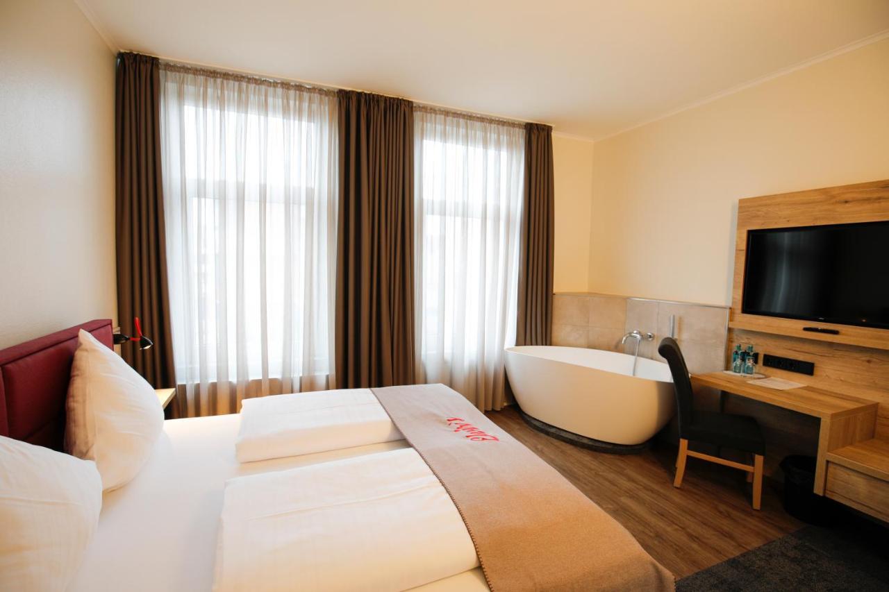 Hotel Restaurant Zur Linde Вестерщеде Екстериор снимка